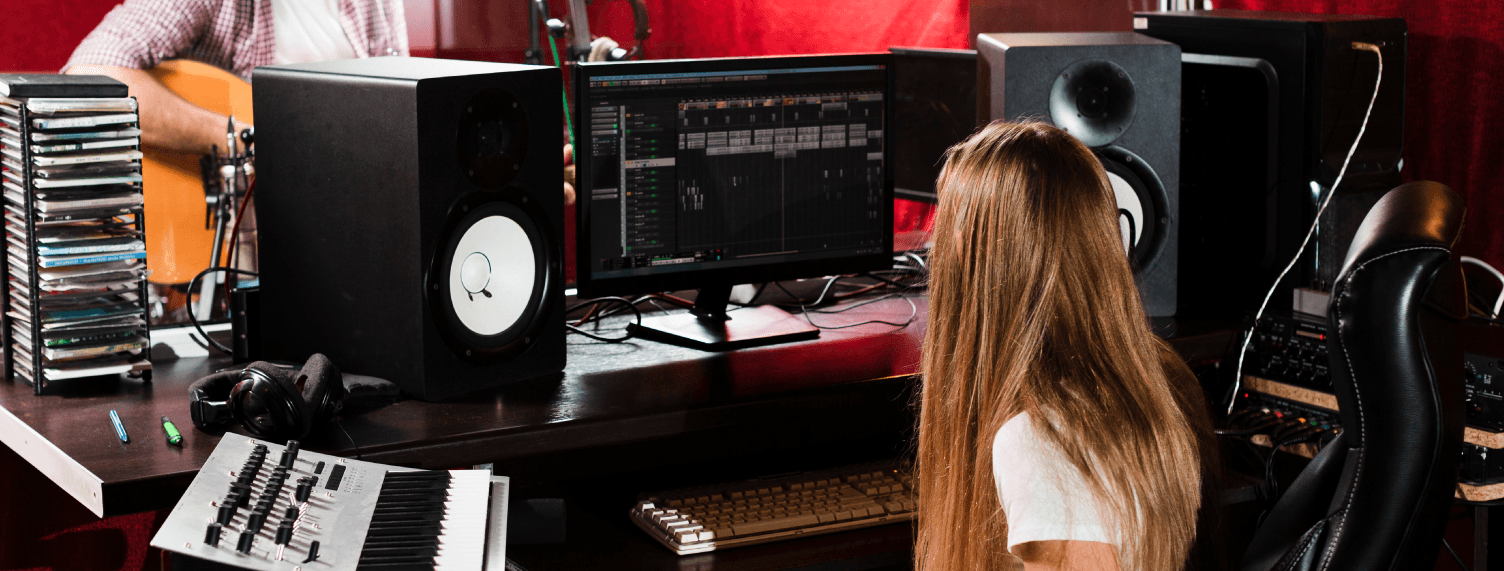 El equipo mínimo que necesitas para iniciar tu home studio - Off Axis ...